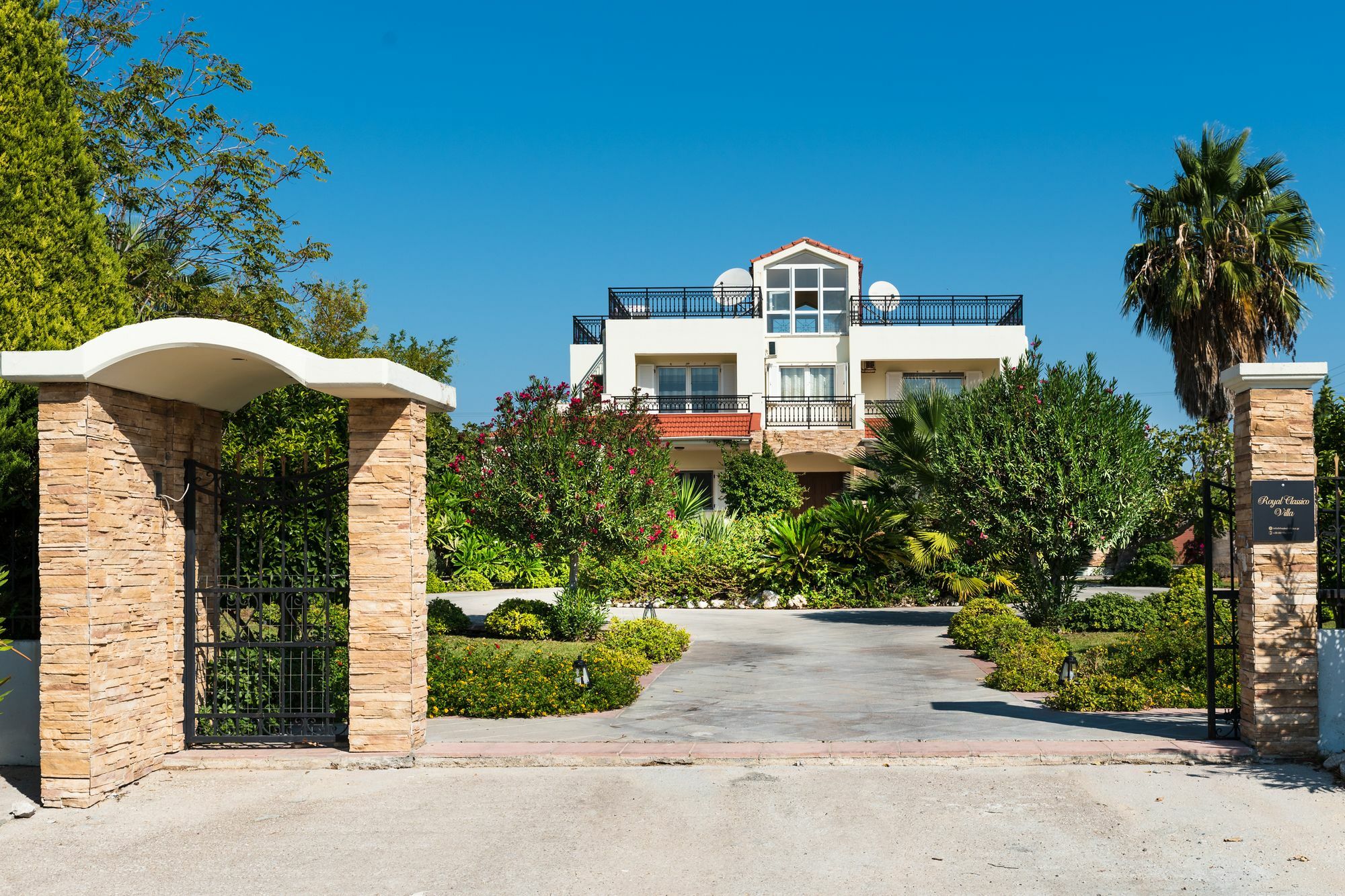Royal Classico Villa โคลิมเบีย ภายนอก รูปภาพ